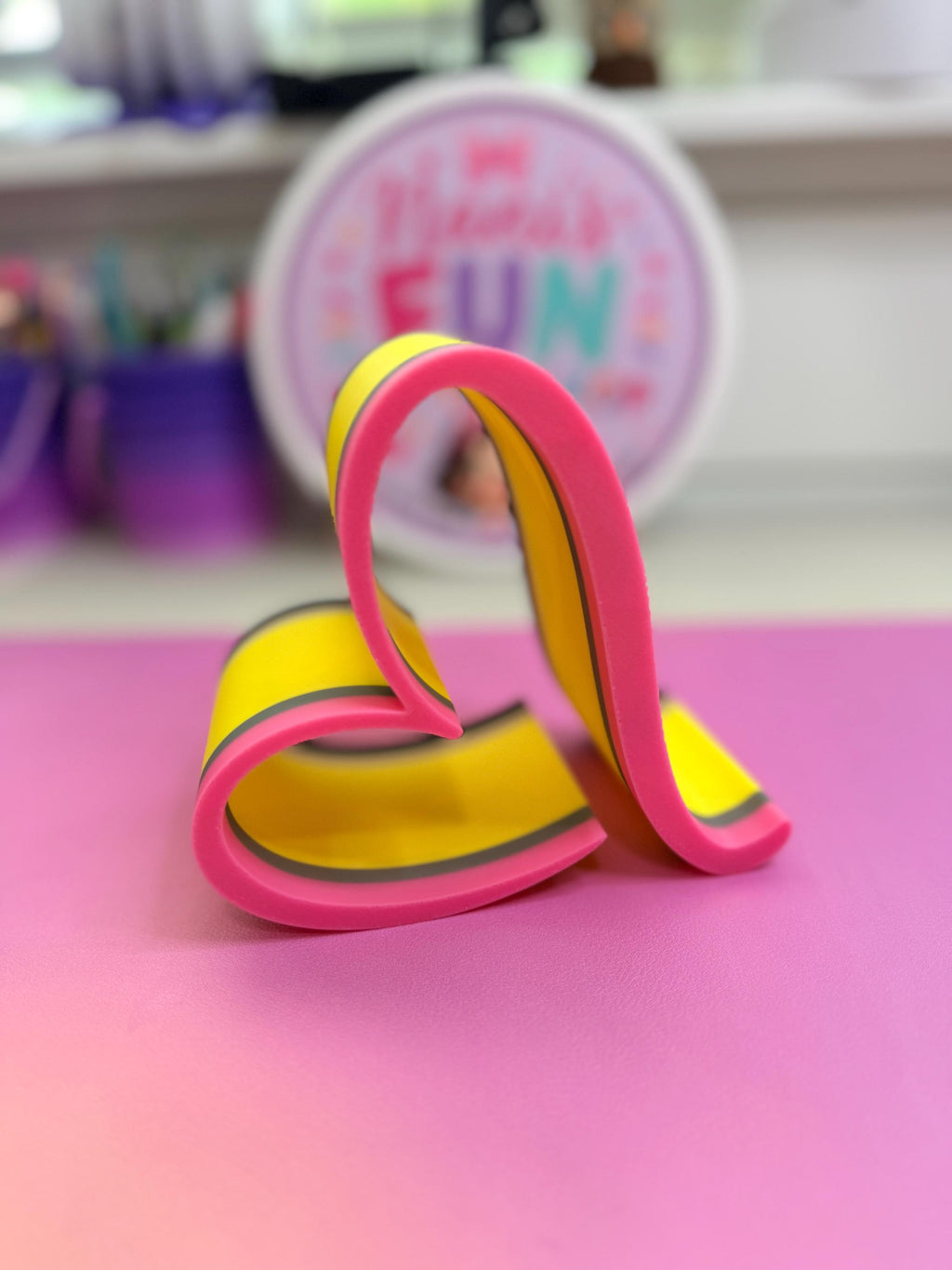 Pencil Heart Phone Stand | Tablet and Kindle Holder | Personalized Teacher Gift | Desk Accessories | Classroom Decor