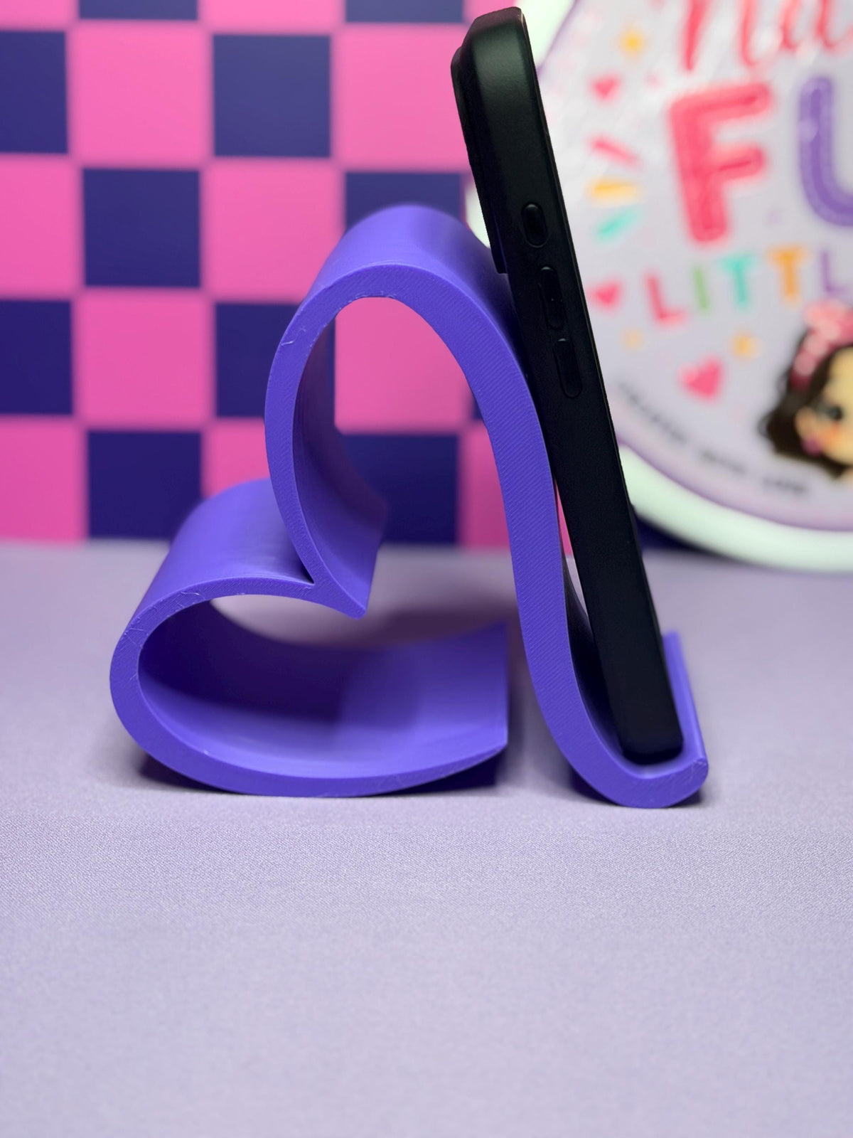 Heart-Shaped Phone Stand – 3D Printed Desk Accessory (Multiple Colors) | Kindle and Tablet Holder
